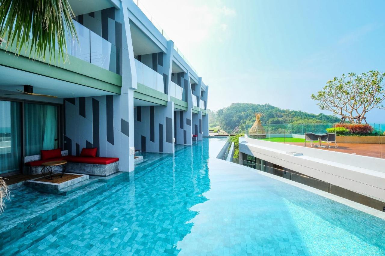 Crest Resort&pool Resort