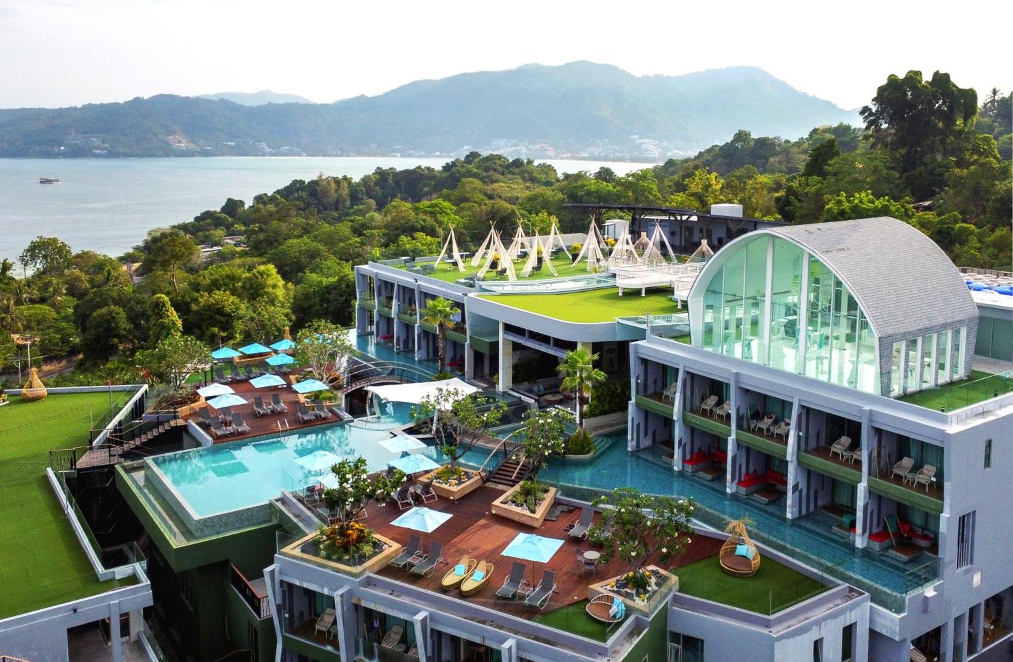 Crest Resort&pool Resort